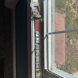 Women’s size large leather rhinestone western belt